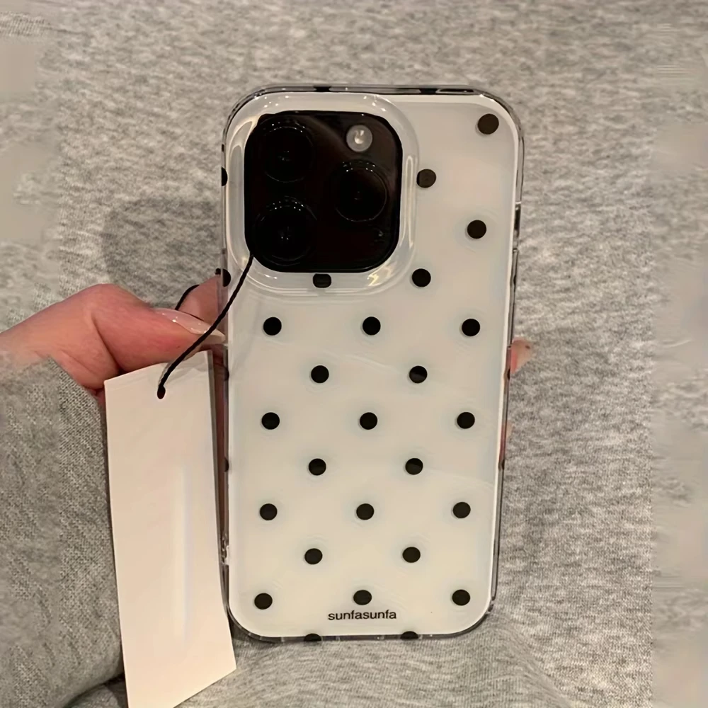 Minimalist Black and White Pol - Phone Cases Y2K recensie en prijs