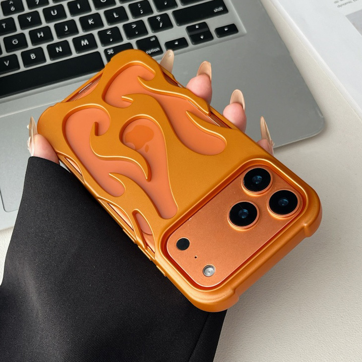 Luxury 3D Flame Frosted Hollow - Phone Cases Dior recensie en prijs