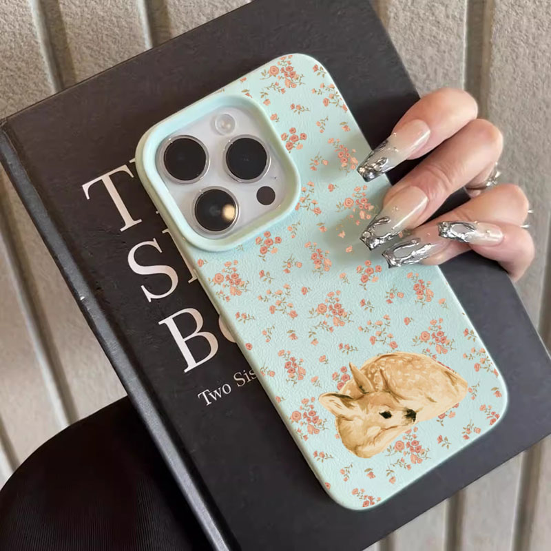 Cute Deer Full Floral Pattern  - Phone Cases Cute Iphone 13 recensie en prijs