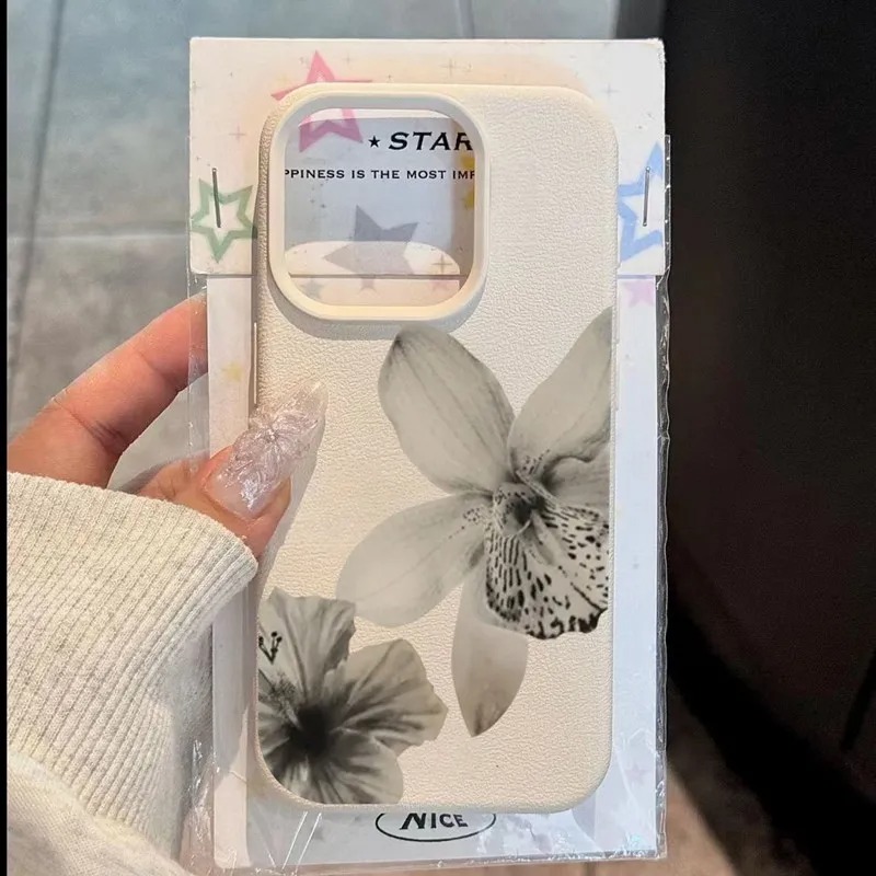 Black & White Floral Pattern P - Phone Cases Dior recensie en prijs