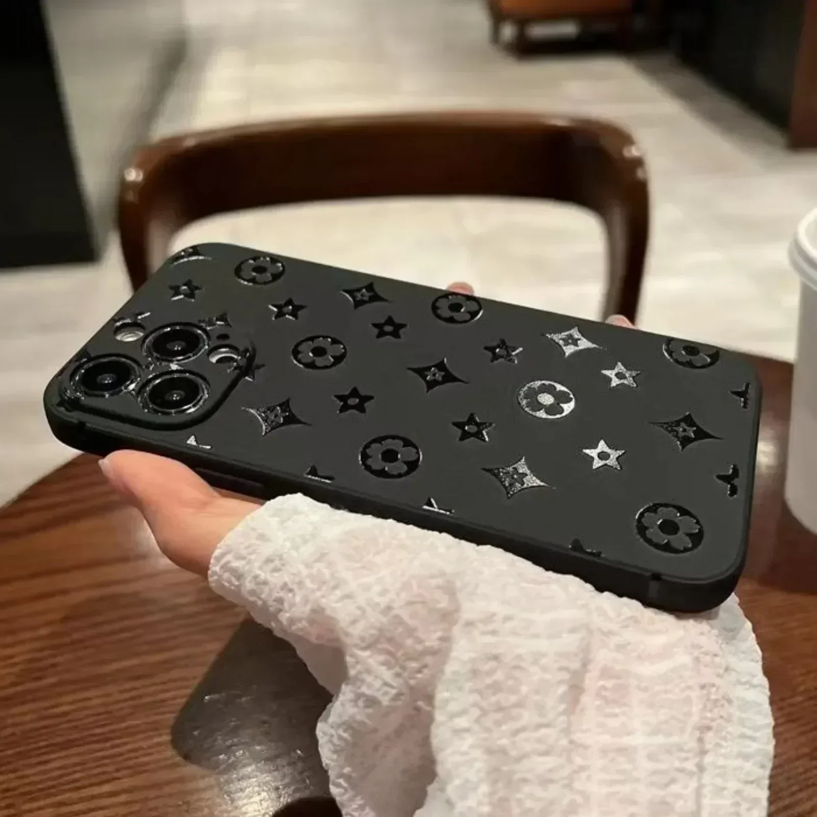 Soft Silicone Case For iPhone  - Phone Cases Dior recensie en prijs