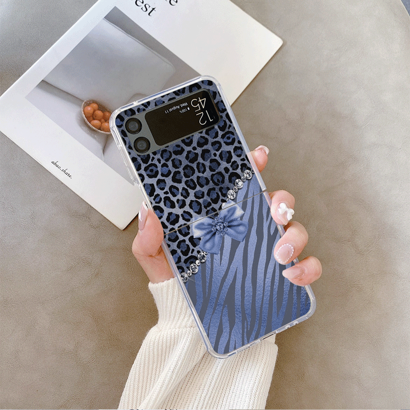 Creative Pink Blue Bow Leopard - Phone Cases Z Fold 7 recensie en prijs
